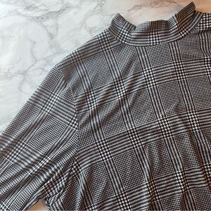 NWT DRAMA Houndstooth Mock Neck Top